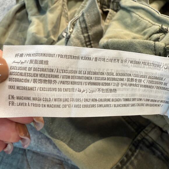 Women's Hollister Camouflage Military Cargo Tie Front Jacket Size Small - Picture 4 of 9